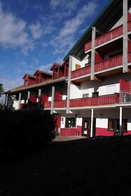 Appartement Mit Bademantelgang บัด กรีสบาค ภายนอก รูปภาพ